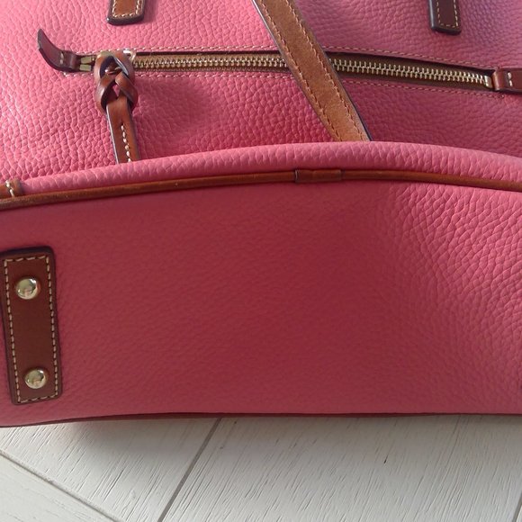 Dooney & Bourke  pebbled grain  Charleston Tote * MINT* - Picture 7 of 7